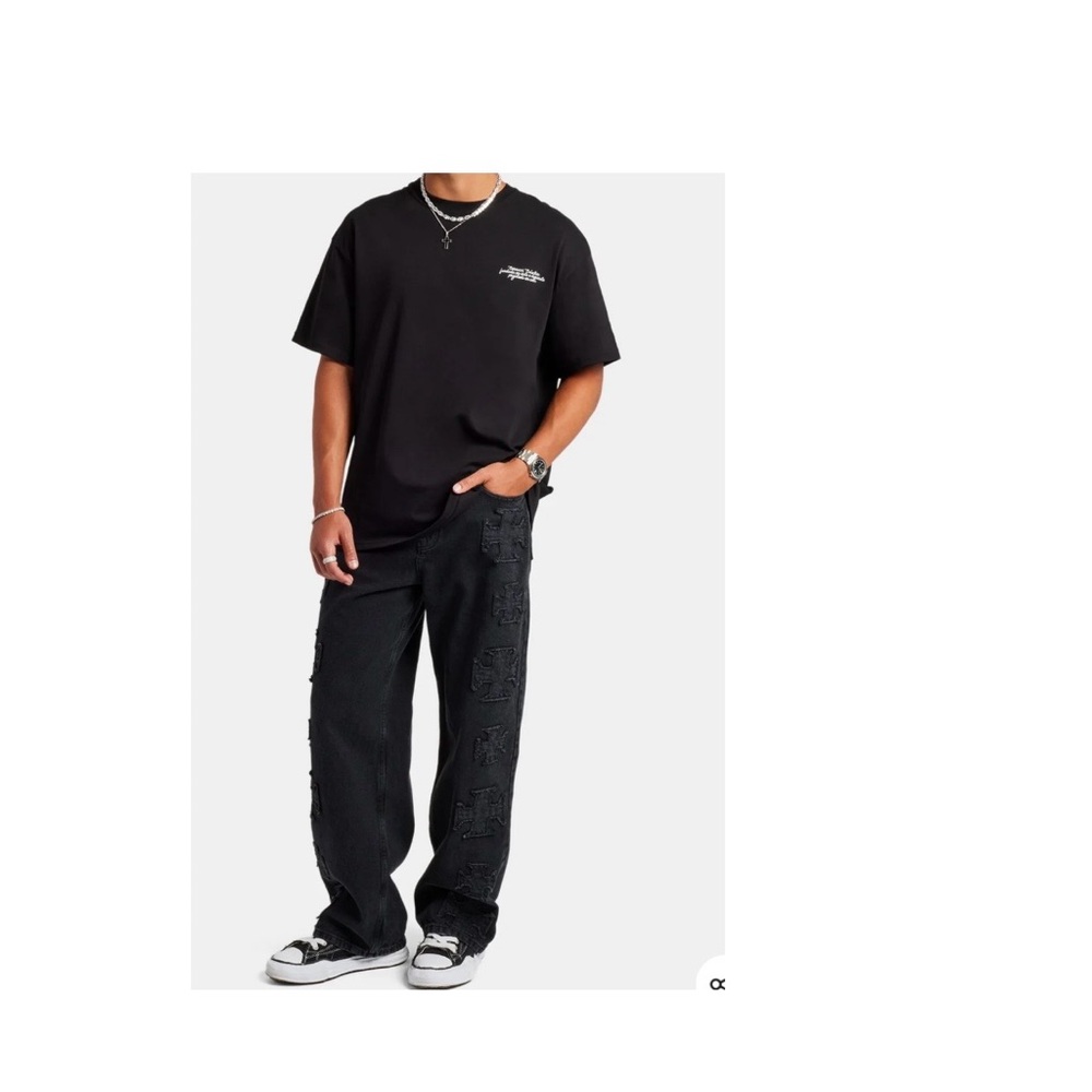 Stylish Black Relaxed Jeans for Men